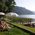 Appartementhaus Karantanien Am Ossiacher 아파트 오시아흐