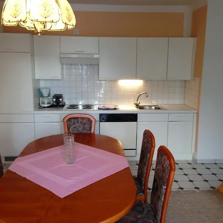 Appartementhaus Karantanien Am Ossiacher דירה אוסיאך